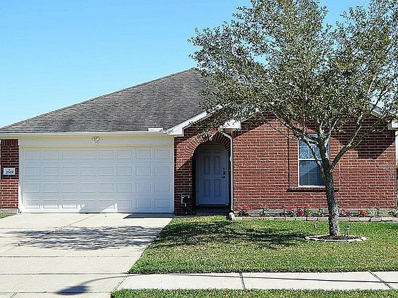 4th image of 2819 Long Grove Ln
