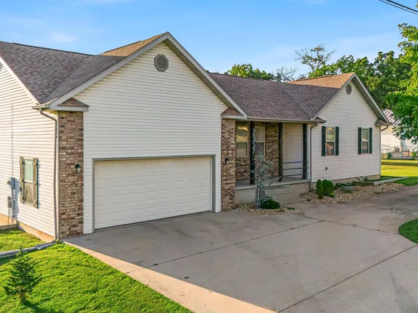 2357 Mcfarland Drive, West Plains, MO 65775