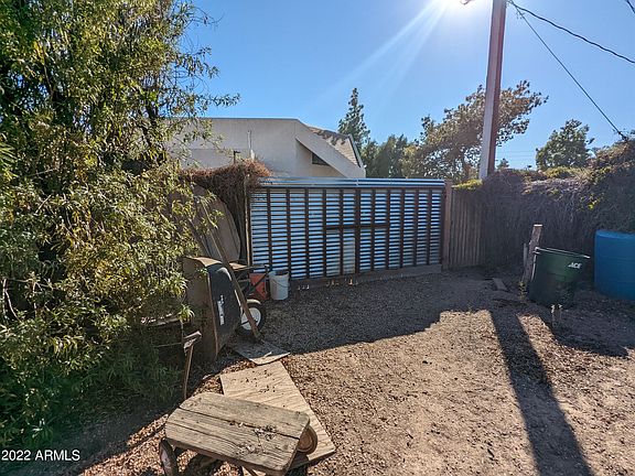 2nd image of 931 E Hermosa Dr