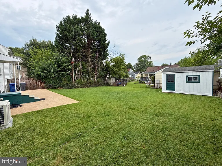 6825 Westmoreland Rd — Photo 19