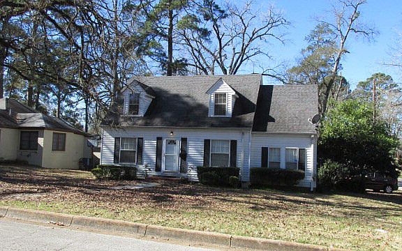 2nd image of 1024 Idylwood Dr