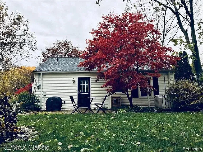 2904 Wolcott St — Photo 18