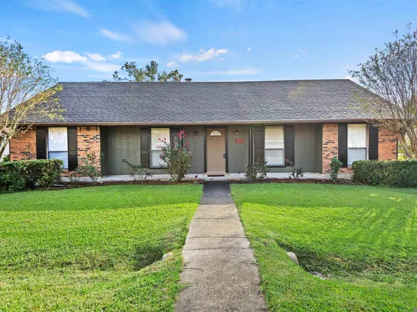 7473 Pennhill Dr, Baton Rouge, LA 70817