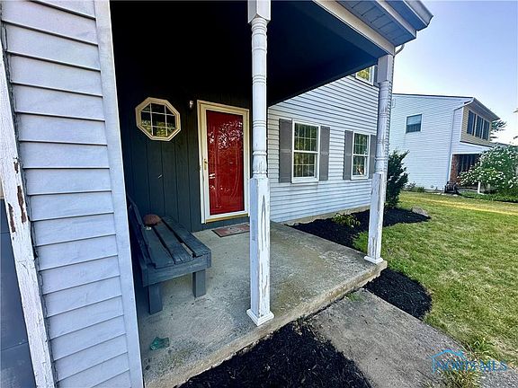5th image of 26903 Oakmead Dr