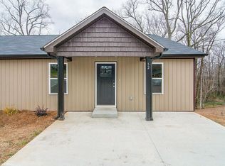 52 Creekside Ln, Boiling Springs, SC 29316