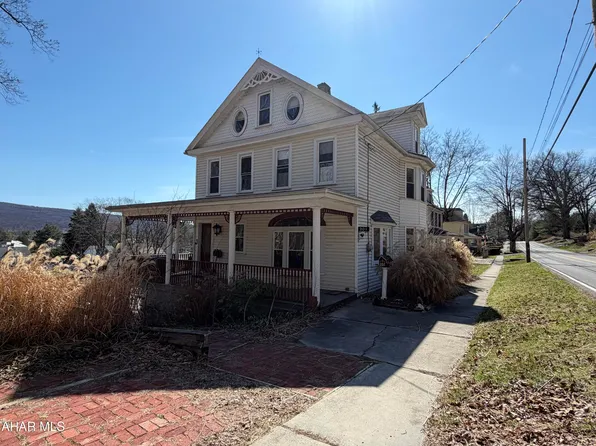 201 Ruskin Dr, Altoona, PA 16602