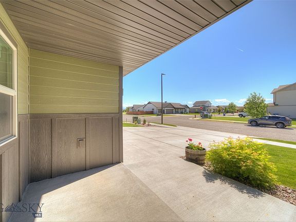 3rd image of 1700 Dillon Ave