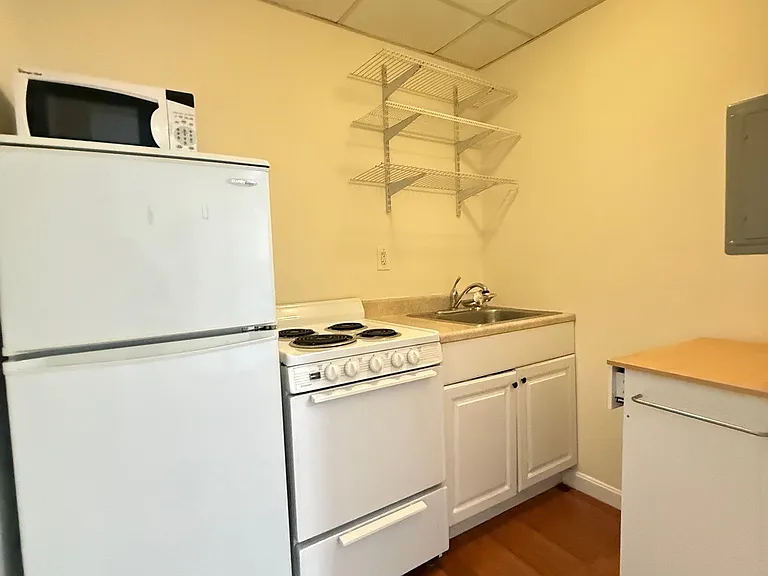 31 Garfield St — Photo 2