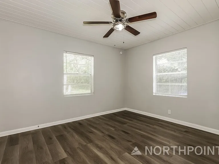 1510 S Miller Rd — Photo 10