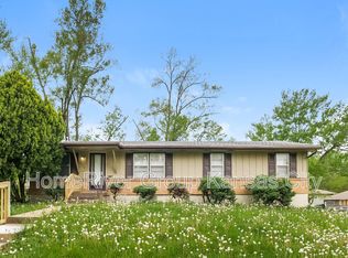 8402 Ford Ave, Raytown, MO 64138