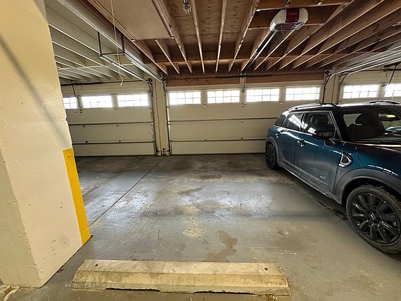 4th image of 127 W Main St Unit 305