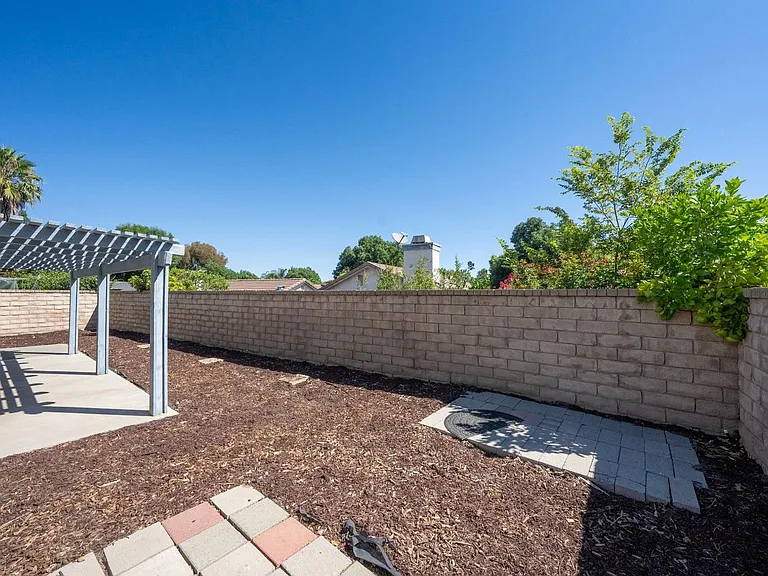 25634 Salceda Rd — Photo 34