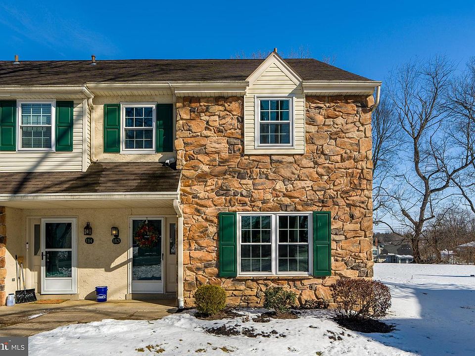 1st image of 113 Oak Knoll Cir