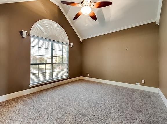 4th image of 1405 Timberline Dr