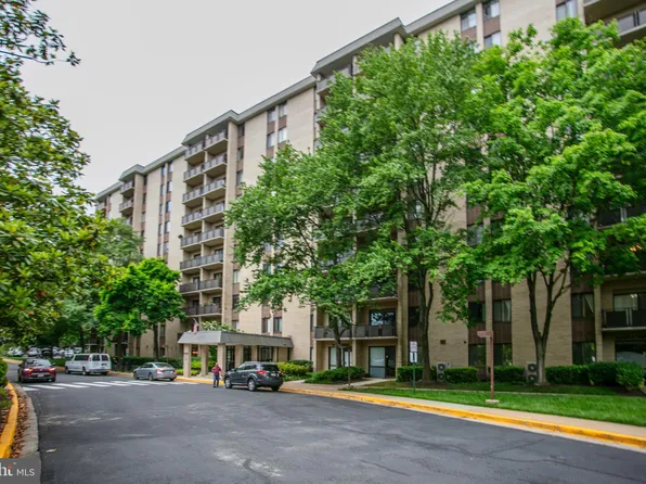 3100 S Manchester St APT 207, Falls Church, VA 22044