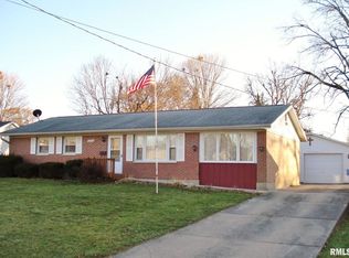 1242 W Grove St, Galesburg, IL 61401