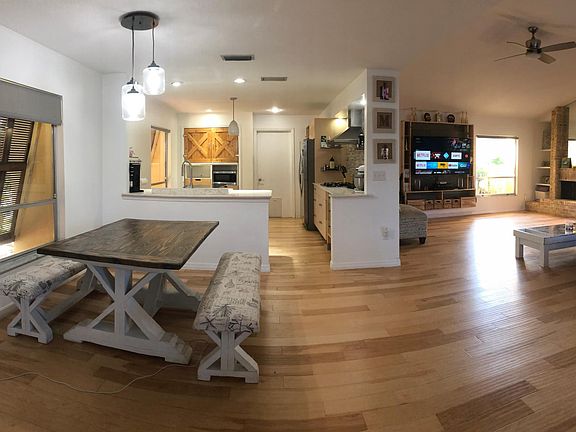 4th image of 4952 Easter Cir