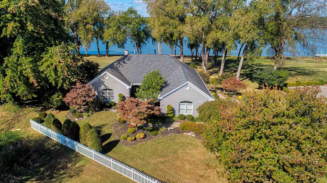 4 clements point henderson ky 42420 mls 20190555 zillow 4 clements point henderson ky 42420 mls 20190555 zillow