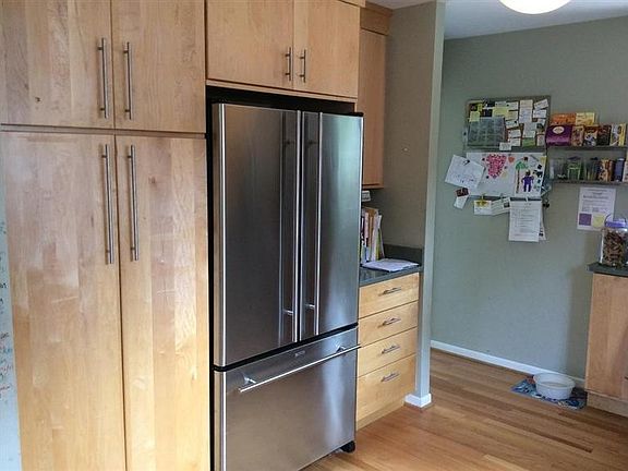 4th image of 1451 Catalina Ave