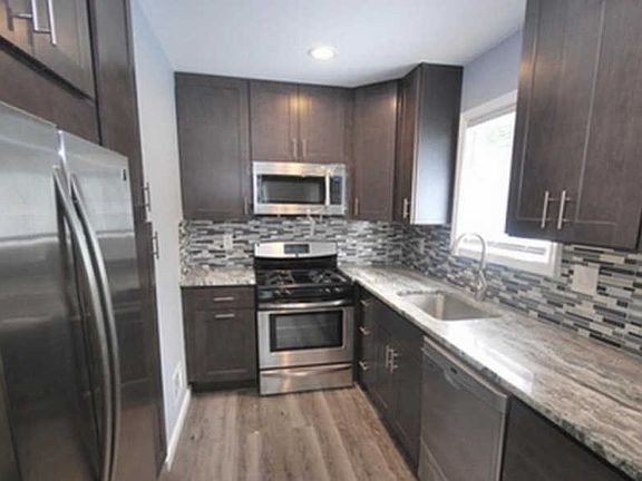 5th image of 2400 Boones Ln