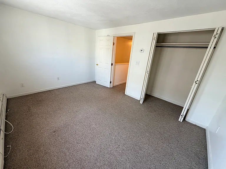 107 Bolton St — Photo 9