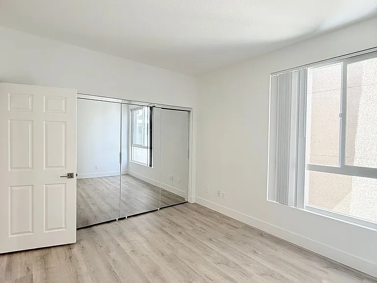 8715 Burton Way - Urban Feel Charming 2 bed 2 bath — Photo 8