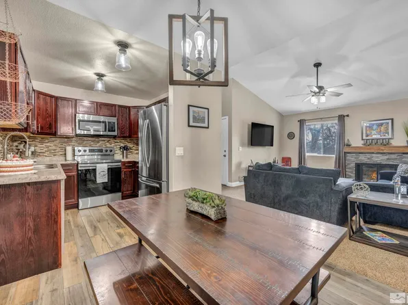 2400 Tripp Dr APT 4, Reno, NV 89512