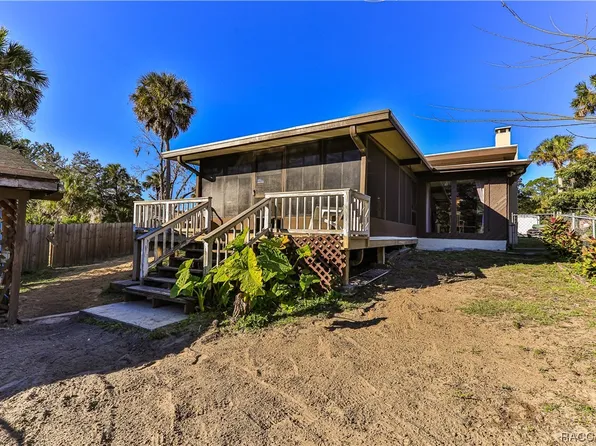 360 S Inglis Ave, Inglis, FL 34449