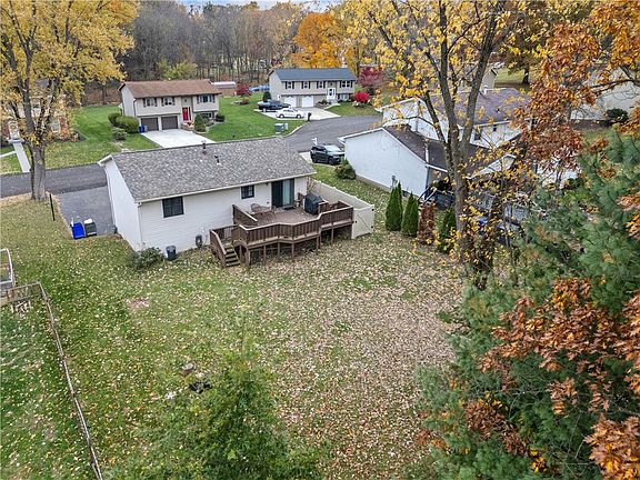 4th image of 136 Chowning Ct