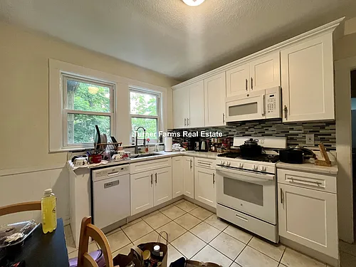 39 Waterhouse St Photo 1