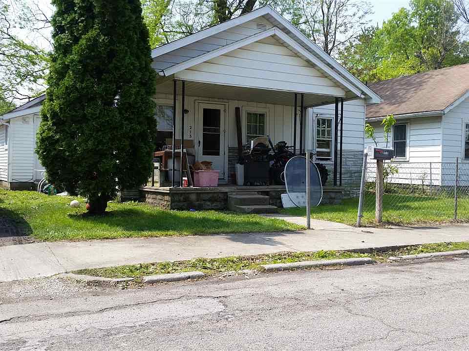 1st image of 215 W 9th St