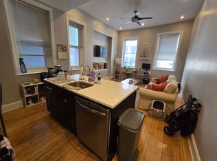 1823 Spruce St #1R, Philadelphia, PA 19103