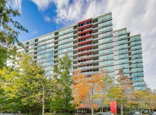 800 Elgin Rd APT 715, Evanston, IL 60201