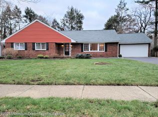 34 Lincoln Cir W, Red Bank, NJ 07701