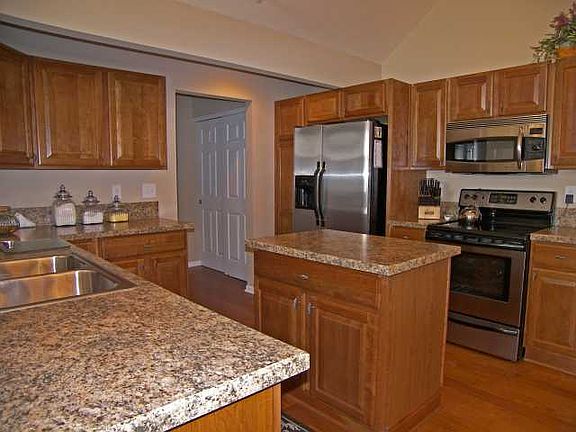 5th image of 4824 Ashleigh Dr