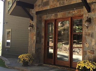 808 Golden Point Dr, Golden, CO 80401