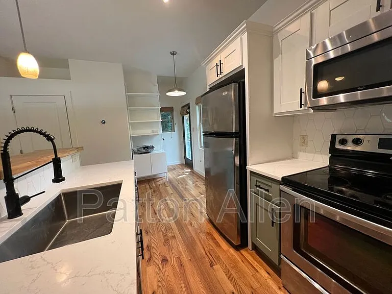 103 Deaver St — Photo 5