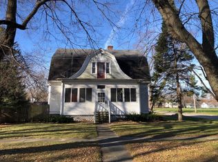 503 S 3rd St, Watseka, IL 60970