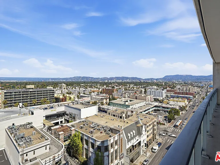 3785 Wilshire Blvd #1607 — Photo 33