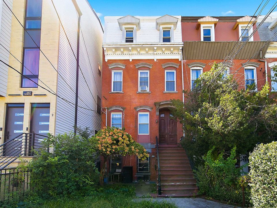 1st image of 289 Forrest St #3
