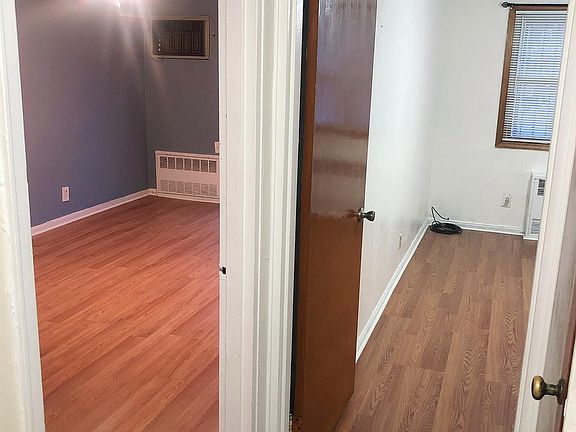 4th image of 92 Bay 43rd St Floor 2