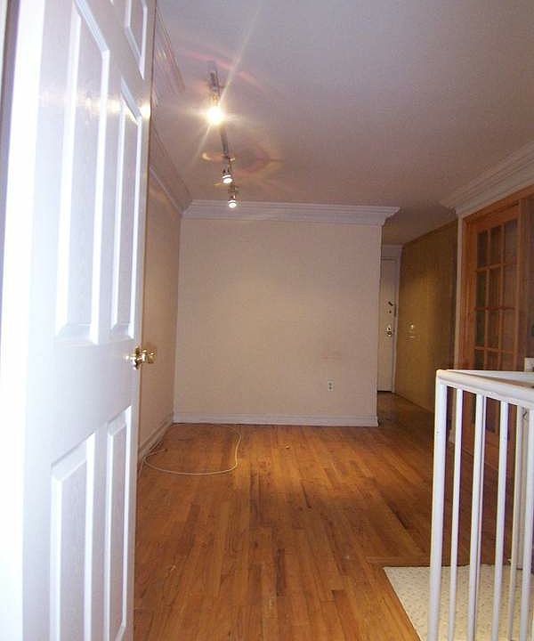 2nd image of 251 W 15th St APT 6