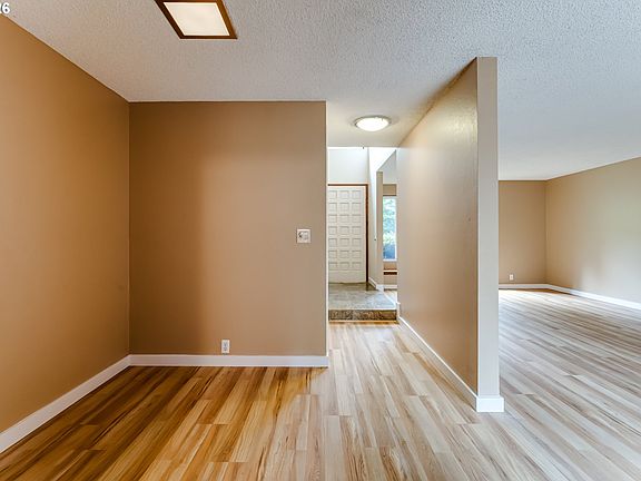 5th image of 127 Westbrook Way
