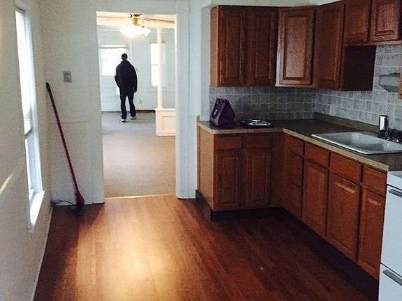 4th image of 31 McDonald St