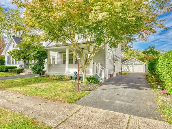 19 Tyburn Way, Rochester, NY 14610