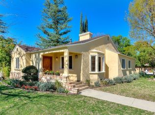23005 Oxnard St, Woodland Hills, CA 91367