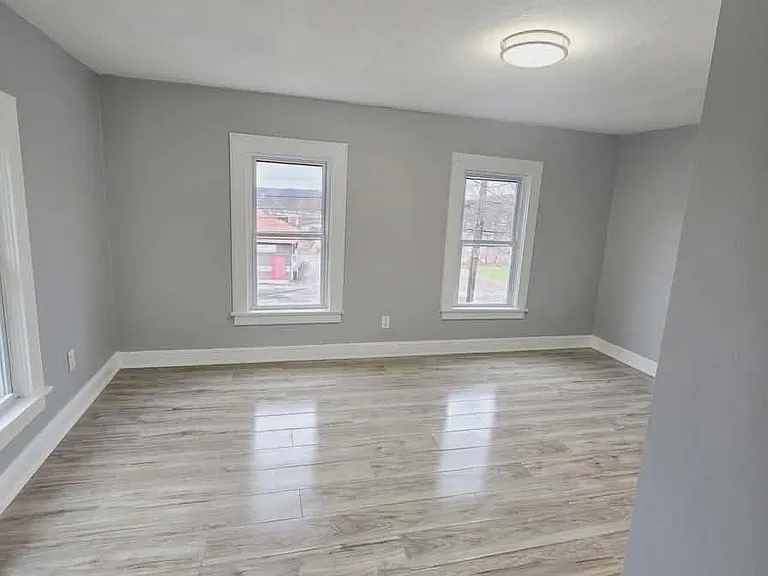 190 Conklin Ave #1 — Photo 18