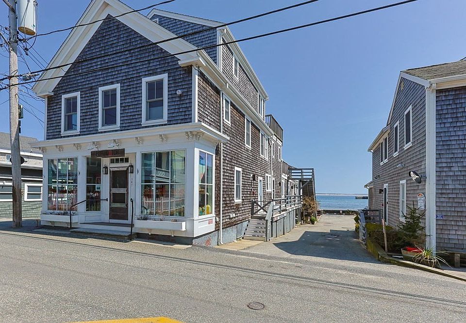 1st image of 147 Commercial St APT L7