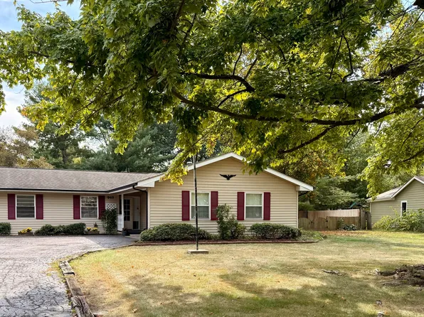 949 Nantucket Dr, Cicero, IN 46034