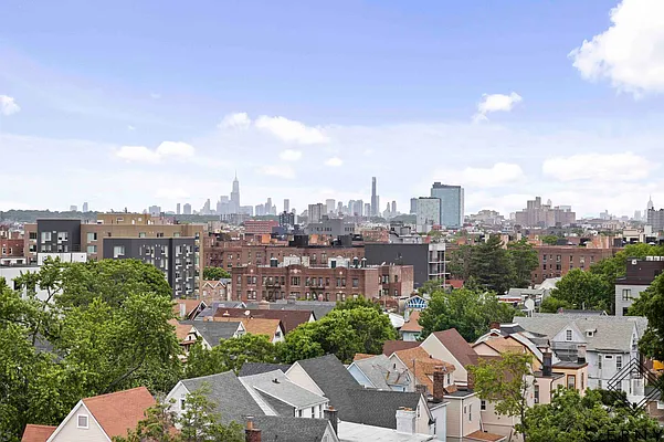 Rented by ERNY LLC | media 10